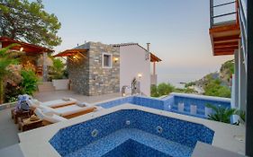Villa Achlia